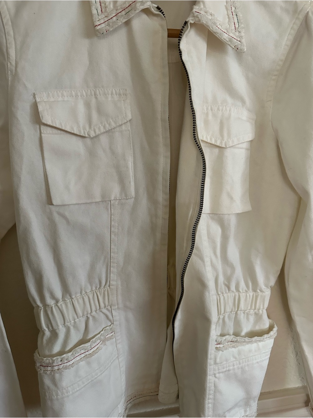 Women's White Zip-Front Jean Jacket with Utility Pockets